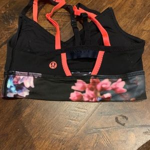 Lululemon sports bra size 2 floral strappy